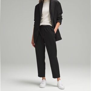 Lululemon Tapered-Leg Mid-Rise Pant 7/8 Length *Luxtreme